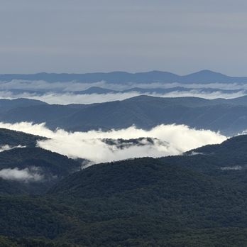 Gideon Ridge Inn - Beautiful view of mountains at Gideons Ridge Inn - Hotels Near Me - Blowing Rock, North Carolina