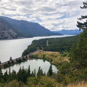 Dog Mountain Trail - View of the Columbia River from Dog Mountain - Hiking Near Me - White Salmon, Washington Dog Mountain Trail - View of the Columbia River from Dog Mountain - Hiking Near Me - White Salmon, Washington