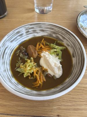 Maude & the Bear by null