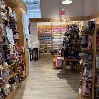 Barnes & Noble - Bookstores Near Me - Washington, DC, District of Columbia