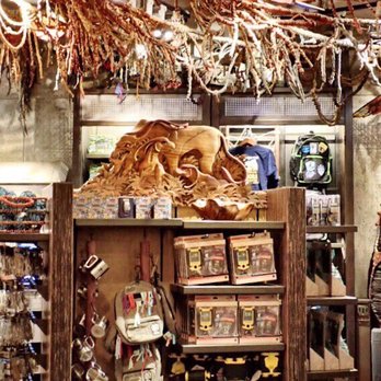 Windtraders - Pandora related merchandise - Toy Stores Near Me - Lake Buena Vista, Florida