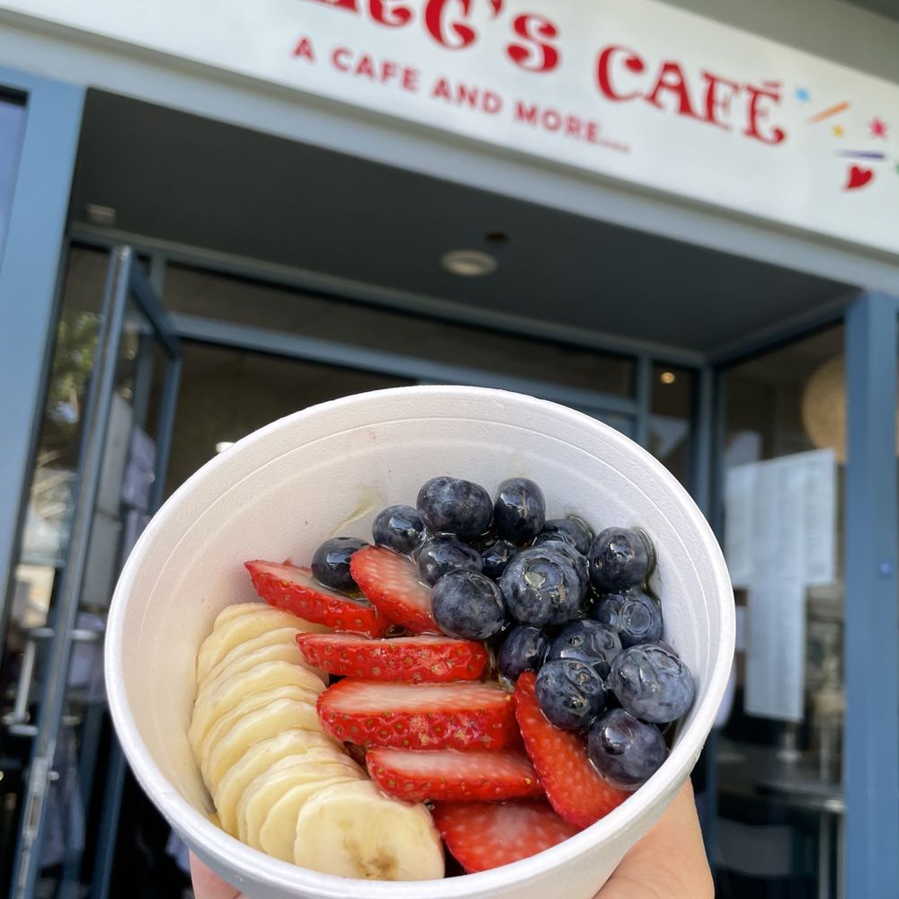 Bogart's Cafe - Bogart's Cafe Acai Bowl - Breakfast & Brunch Near Me - Honolulu, Hawaii Bogart's Cafe - Bogart's Cafe Acai Bowl - Breakfast & Brunch Near Me - Honolulu, Hawaii
