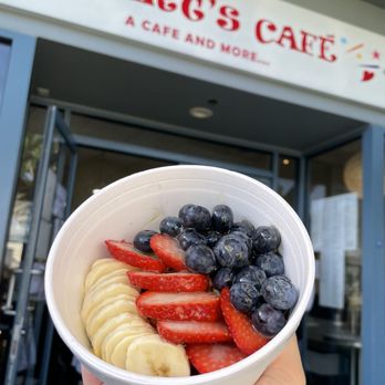 Bogart's Cafe - Bogart's Cafe Acai Bowl - Breakfast & Brunch Near Me - Honolulu, Hawaii