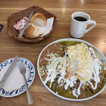 Potzolcano - Chilaquiles green - Mexican Near Me - Santa Ana, California Potzolcano - Chilaquiles green - Mexican Near Me - Santa Ana, California