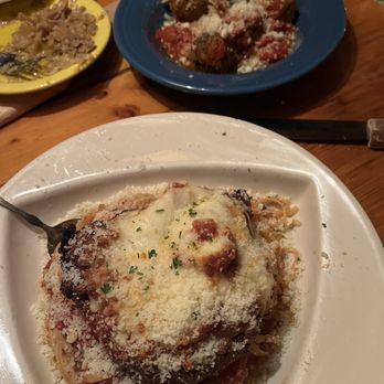 The Garlic - Chicken Parm and side of meatballs - Italian Near Me - Killington, Vermont The Garlic - Chicken Parm and side of meatballs - Italian Near Me - Killington, Vermont