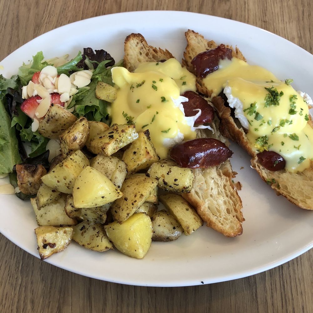 DeCourses Café - Benny Longanisa - Cafes Near Me - Toronto, Ontario DeCourses Café - Benny Longanisa - Cafes Near Me - Toronto, Ontario