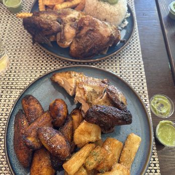 El Huarique - 1/4 Chicken - White Meat (1/4 Pollo Pecho) with Yucca Fries / Yucca Frita and Fried Plantain / Platanos Fritos - Peruvian Near Me - Venice, California