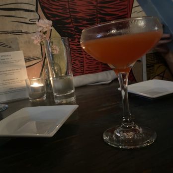 Stingray Lounge - Cocktail - Seafood Near Me - Uptown Hoboken, New Jersey