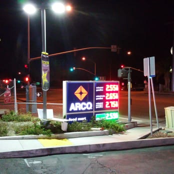 Arco - Easy 60, 215, 91 freeway access. - Gas Stations Near Me - Riverside, California