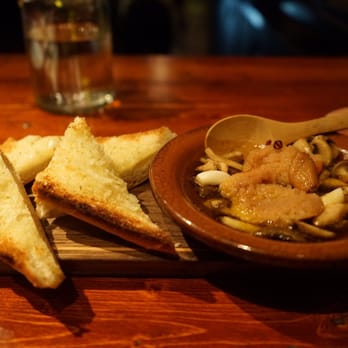 Guu with Otokomae - Mushrooms poached in olive oil with roe and garlic bread - Japanese Near Me - Vancouver, British Columbia