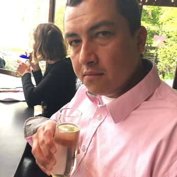 Marjorie - Love the stemless champagne glasses - Burgers Near Me - Seattle, Washington