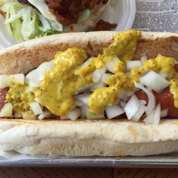 Heibeck's Stand - Heibeck Dog - Burgers Near Me - Wilton, Connecticut