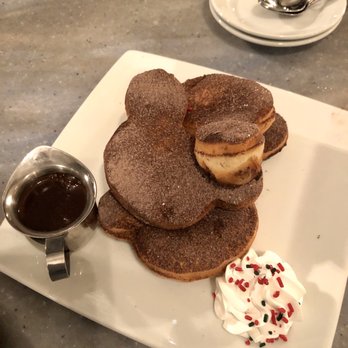 Cafe Orleans - Hot chocolate beignets - Cajun/Creole Near Me - Anaheim, California