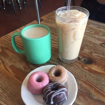 Kitchen Mouse Cafe - Hot and iced vanilla chais, and a trio of mini donuts. - Vegan Near Me - Los Angeles, California Kitchen Mouse Cafe - Hot and iced vanilla chais, and a trio of mini donuts. - Vegan Near Me - Los Angeles, California