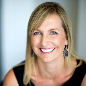 Andrea Mccracken - Compass - Real Estate Agents Near Me - Hermosa Beach, California