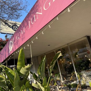 Acai Jungle Cafe - Outdoor patio - Sandwiches Near Me - Burbank, California