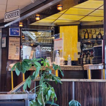 Georgia Diner - Diners Near Me - Elmhurst, New York