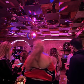 The Let's Go! - Inside - Cocktail Bars Near Me - Los Angeles, California