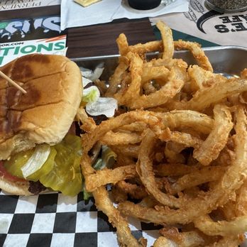 Fite's - Elder Classic Burger - Burgers Near Me - Tahlequah, Oklahoma