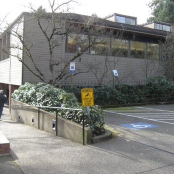 Lake Oswego Public Library - The north end of the library, as seen from the parking lot and the accessible ramp. - Libraries Near Me - Lake Oswego, Oregon Lake Oswego Public Library - The north end of the library, as seen from the parking lot and the accessible ramp. - Libraries Near Me - Lake Oswego, Oregon