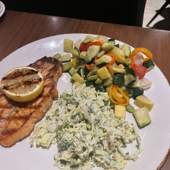 District - Salmon with veggies and Cole slaw - Cocktail Bars Near Me - Los Angeles, California