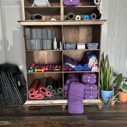 High Point Yoga School - Props