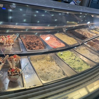 Rayas - Ice Cream & Frozen Yogurt Near Me - Seville, SE Rayas - Ice Cream & Frozen Yogurt Near Me - Seville, SE