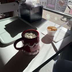 Cafe Ciro - Hot caramelo coffee