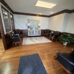 Surfside Smiles - Waiting room