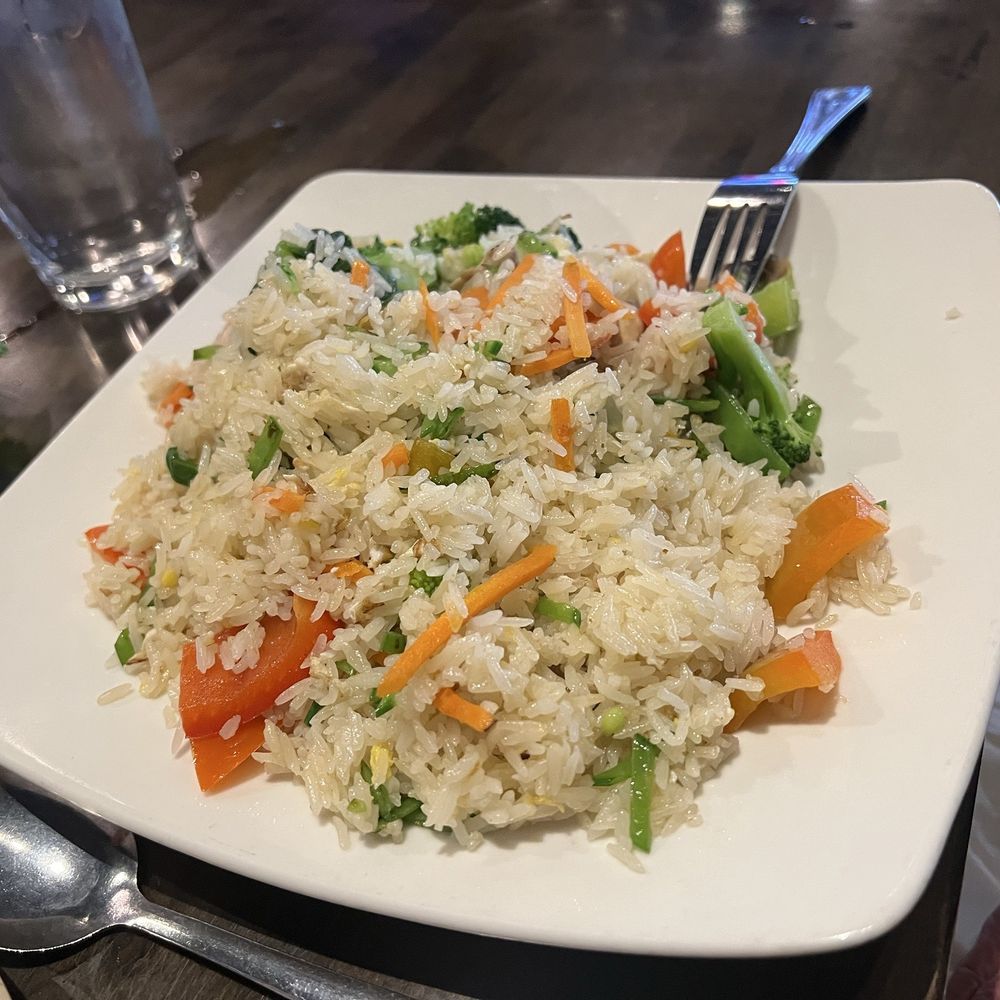 Simply Pho House - Vegetable fried rice - Asian Fusion Near Me - Marble Falls, Texas Simply Pho House - Vegetable fried rice - Asian Fusion Near Me - Marble Falls, Texas