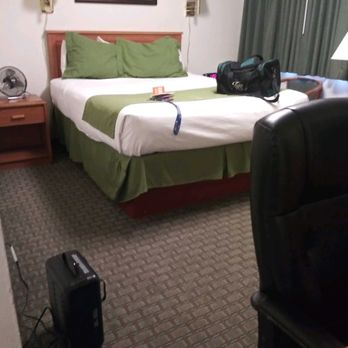 Rodeway Inn - Hotels Near Me - Newport, Oregon