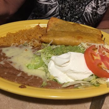 Carisilo's Mexican Restaurant - Mexican Near Me - Collinsville, Illinois
