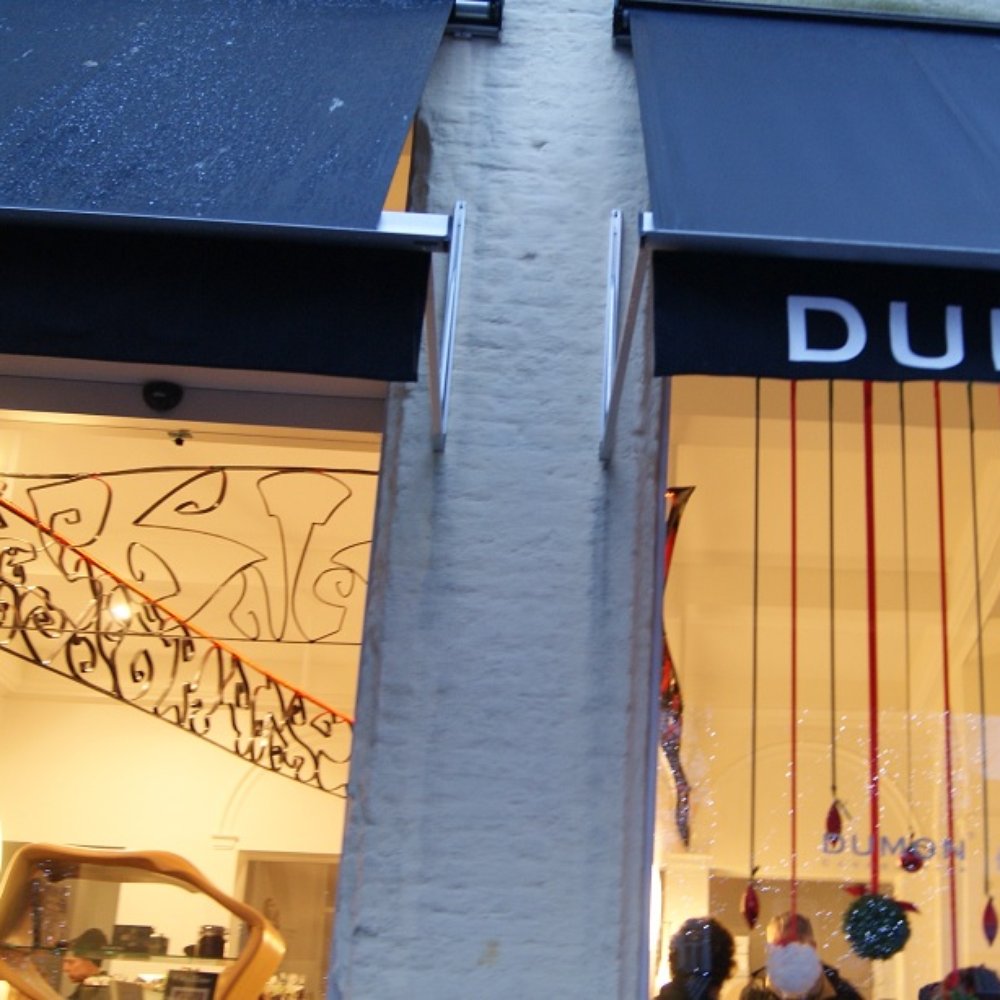 Chocolaterie Dumon - Store Entrance - Chocolatiers & Shops Near Me - Bruges, VWV Chocolaterie Dumon - Store Entrance - Chocolatiers & Shops Near Me - Bruges, VWV
