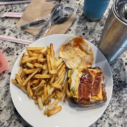Wendy's - Not like the pics at all!!!