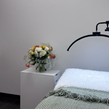 Lunar Lash - Eyelash Service Near Me - Cypress, California Lunar Lash - Eyelash Service Near Me - Cypress, California