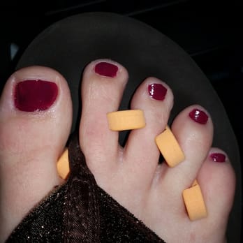 Fantasy Nails - Terrible job cutting nails! Way too short and cut the sides in which causes in grown toenails. This place is awful!! - Nail Salons Near Me - Roseburg, Oregon