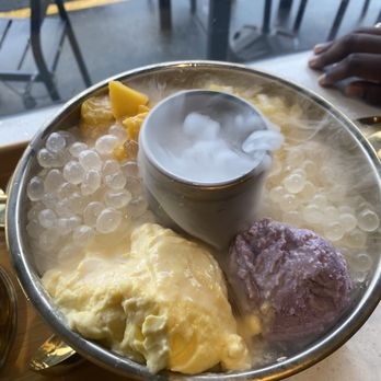 Glaze Tea - Doraville - Milk Tea Hotpot - Themed Cafes Near Me - Doraville, Georgia Glaze Tea - Doraville - Milk Tea Hotpot - Themed Cafes Near Me - Doraville, Georgia