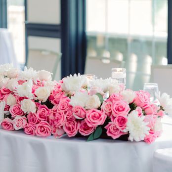 Marry Me Event Production & Design - Tablescape at Savannah Country Club Wedding. - Wedding Planning Near Me - Pooler, Georgia Marry Me Event Production & Design - Tablescape at Savannah Country Club Wedding. - Wedding Planning Near Me - Pooler, Georgia