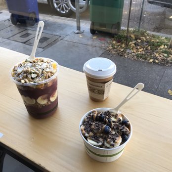 Palm Açai Café - Amazonian Açaí Bowl with peanut butter and Banana Oatmeal Bowl. - Cafes Near Me - Berkeley, California Palm Açai Café - Amazonian Açaí Bowl with peanut butter and Banana Oatmeal Bowl. - Cafes Near Me - Berkeley, California