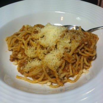 Pizzerie Capua - Spaghetti bolognase - Italian Near Me - Prague, Puerto Rico