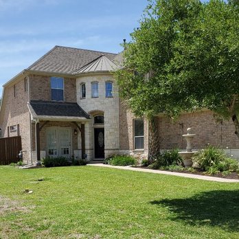 ML Cook Contractors - To left along fence removed large bushes and replaced with more attractive landscaping - Handyman Near Me ML Cook Contractors - To left along fence removed large bushes and replaced with more attractive landscaping - Handyman Near Me