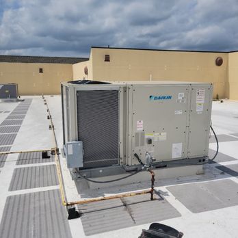 American Mechanical Contractors - New rooftop unit installed to serve a retail space in Easton, MD. - Heating & Air Conditioning/HVAC Near Me - Parkville, Maryland American Mechanical Contractors - New rooftop unit installed to serve a retail space in Easton, MD. - Heating & Air Conditioning/HVAC Near Me - Parkville, Maryland