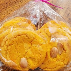 Almond Cookies 8pc $2.00 (07/17/26). #GoldenDonutPlace #LaCanadaFlintridge #LCF #Donuts #Cookies