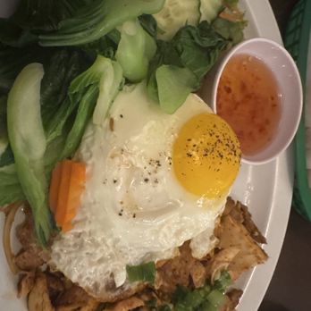 Lilly's Cafe - Spicy chicken and rice - Vietnamese Near Me - New Orleans, Louisiana Lilly's Cafe - Spicy chicken and rice - Vietnamese Near Me - New Orleans, Louisiana