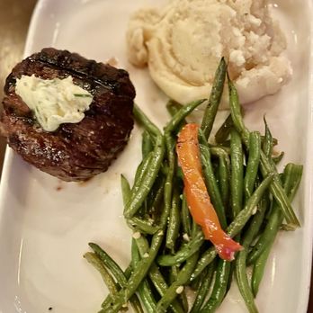 Hearsay Beaumont - Filet mignon - American Near Me - Beaumont, Texas