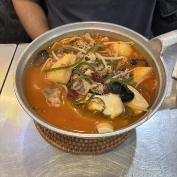 Din‘s Kitchen - Dim Sum Near Me - Brooklyn, New York