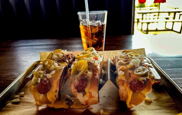 Brick’s Pub by null