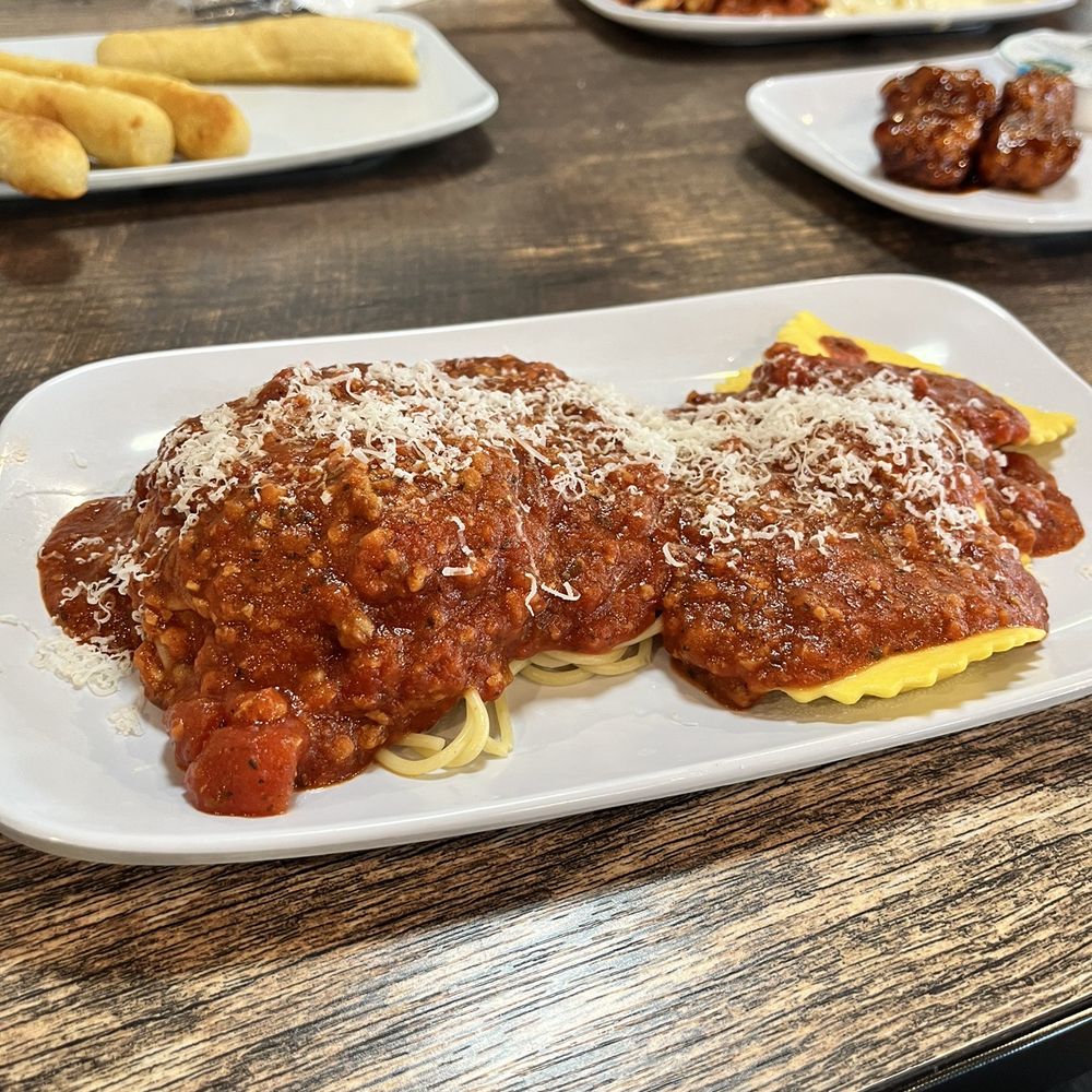 Fazoli's - a plate of spaghetti and sauce - Pizza Near Me - Morristown, Tennessee