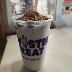 Twistee Treat - New Smyrna Beach - Peanut Butter Twirl