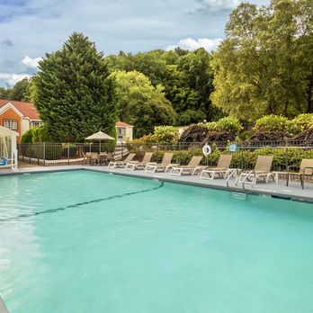 Best Western Mountainbrook Inn - Outdoor Pool - Hotels Near Me - Maggie Valley, North Carolina Best Western Mountainbrook Inn - Outdoor Pool - Hotels Near Me - Maggie Valley, North Carolina